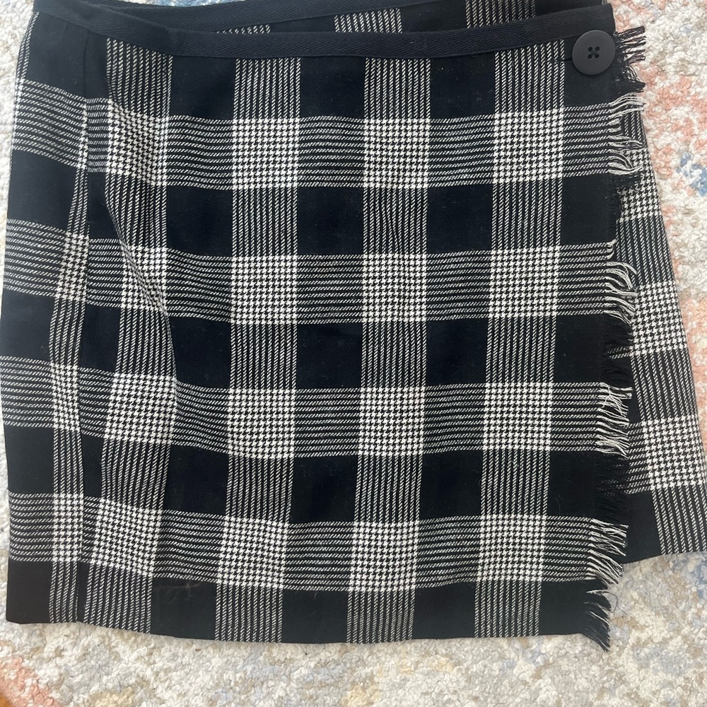 Black and White Plaid Skirt